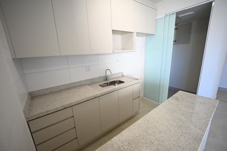 Apartamento para alugar com 74m², 2 quartos e 1 vaga