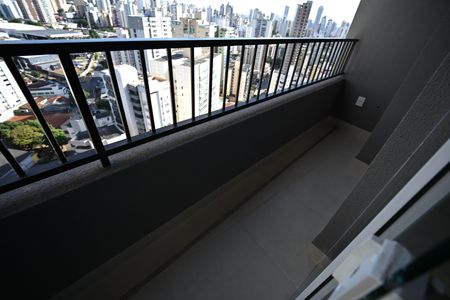 Apartamento para alugar com 74m², 2 quartos e 1 vaga