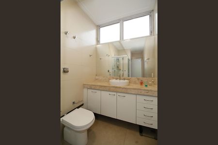 Apartamento à venda com 155m², 3 quartos e 1 vaga Apartamento à venda com 155m², 3 quartos e 1 vagaBanheiro da Suíte
