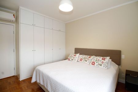 Apartamento à venda com 155m², 3 quartos e 1 vaga Apartamento à venda com 155m², 3 quartos e 1 vagaSuíte