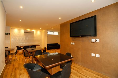 Apartamento à venda com 155m², 3 quartos e 1 vaga Apartamento à venda com 155m², 3 quartos e 1 vagaÁrea Comum - Salão de Festas