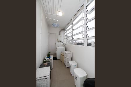 Área de Serviço de apartamento para alugar com 3 quartos, 155m² em Jardim Paulista, São Paulo