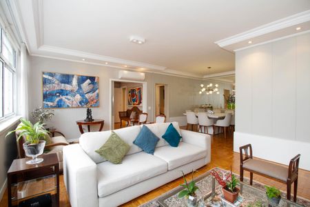 Apartamento à venda com 155m², 3 quartos e 1 vaga