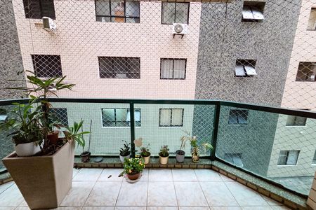 Apartamento para alugar com 92m², 2 quartos e 1 vagaVaranda