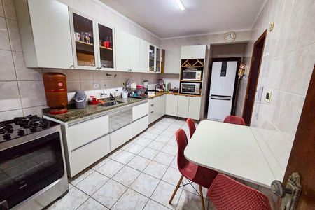 Apartamento para alugar com 92m², 2 quartos e 1 vagaCozinha