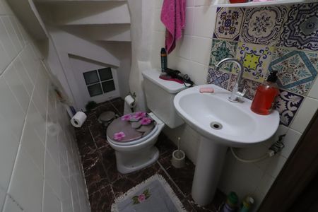 Casa à venda com 203m², 3 quartos e 2 vagasLavabo