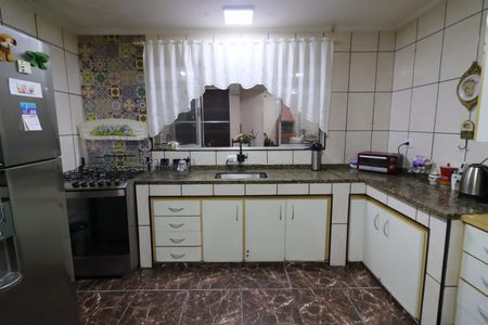 Casa à venda com 3 quartos, 203m² em Cidade das Flores, Osasco