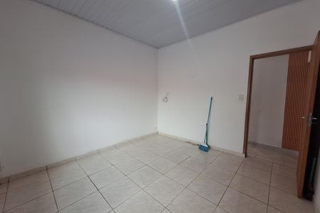 Quarto de casa para alugar com 2 quartos, 60m² em Vila Aquilino, Santo André