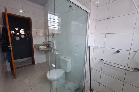 Casa para alugar com 60m², 2 quartos e 4 vagas Casa para alugar com 60m², 2 quartos e 4 vagasQuarto