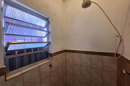 Casa para alugar com 60m², 2 quartos e 4 vagas Casa para alugar com 60m², 2 quartos e 4 vagasBanheiro da Suíte