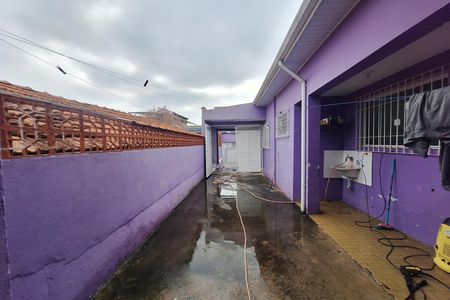 Casa para alugar com 60m², 2 quartos e 4 vagas Casa para alugar com 60m², 2 quartos e 4 vagasQuintal