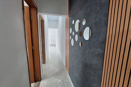 Corredor de casa para alugar com 2 quartos, 60m² em Vila Aquilino, Santo André