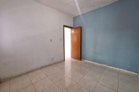 Casa para alugar com 60m², 2 quartos e 4 vagas Casa para alugar com 60m², 2 quartos e 4 vagasSuíte