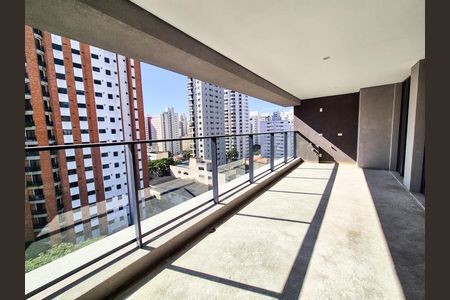 Apartamento à venda com 305m², 4 quartos e 3 vagas Apartamento à venda com 305m², 4 quartos e 3 vagasVaranda