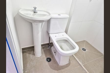 Apartamento à venda com 305m², 4 quartos e 3 vagas Apartamento à venda com 305m², 4 quartos e 3 vagasBanheiro da Lavanderia