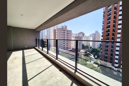 Apartamento à venda com 305m², 4 quartos e 3 vagas Apartamento à venda com 305m², 4 quartos e 3 vagasVaranda