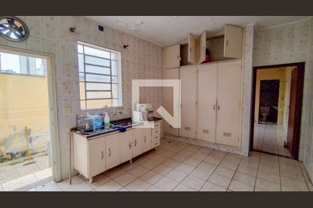Casa para alugar com 88m², 2 quartos e 2 vagas