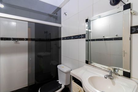 Casa à venda com 188m², 2 quartos e 1 vagaBanheiro 