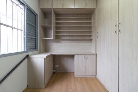 Casa para alugar com 120m², 3 quartos e 2 vagasQuarto 2