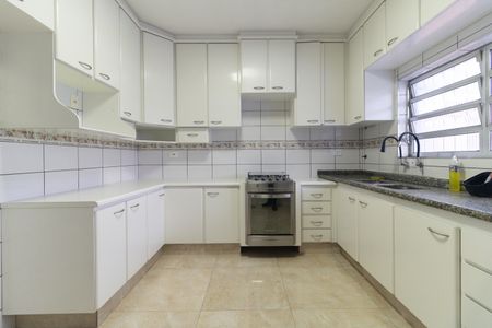 Casa para alugar com 120m², 3 quartos e 2 vagasCozinha 