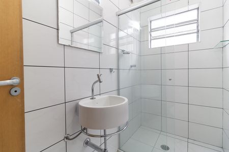 Casa para alugar com 120m², 3 quartos e 2 vagasBanheiro Social 