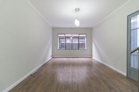 Casa para alugar com 120m², 3 quartos e 2 vagasSala