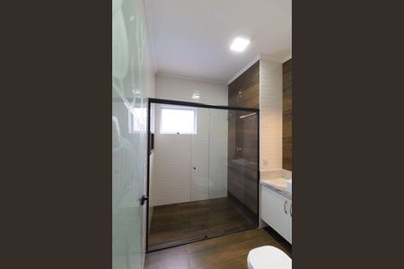 Casa para alugar com 120m², 3 quartos e 2 vagasBanheiro da Suíte