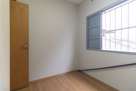 Casa para alugar com 120m², 3 quartos e 2 vagasQuarto 2