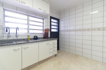 Casa para alugar com 120m², 3 quartos e 2 vagasCozinha 