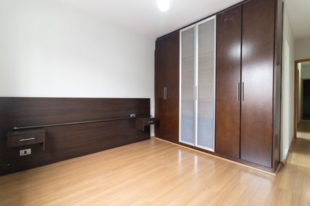 Casa para alugar com 120m², 3 quartos e 2 vagasSuíte