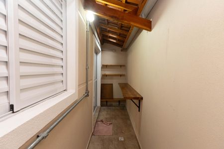 Varanda  de apartamento para alugar com 2 quartos, 55m² em Vila Gustavo, São Paulo