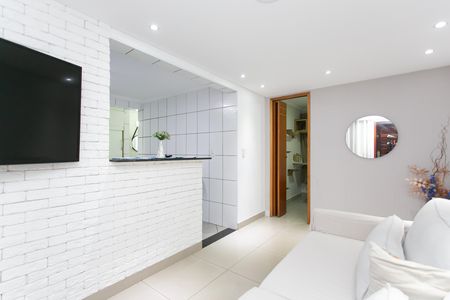 Sala  de apartamento à venda com 2 quartos, 48m² em Conjunto Residencial José Bonifácio, São Paulo