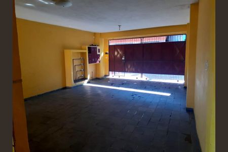 Casa à venda com 300m², 4 quartos e 5 vagas Casa à venda com 300m², 4 quartos e 5 vagasFoto 03