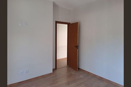 Casa à venda com 180m², 3 quartos e 3 vagas
