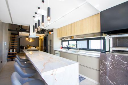 Apartamento à venda com 180m², 3 quartos e 2 vagas Apartamento à venda com 180m², 3 quartos e 2 vagasCozinha