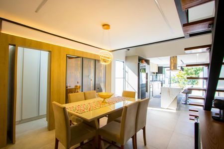 Apartamento à venda com 180m², 3 quartos e 2 vagas Apartamento à venda com 180m², 3 quartos e 2 vagasCozinha