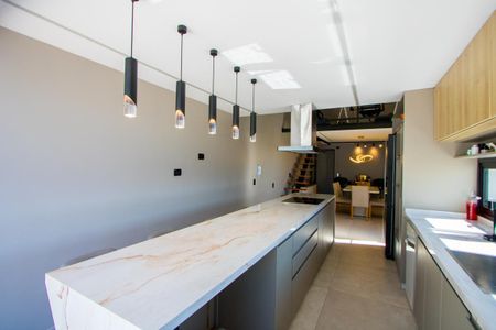 Cozinha de apartamento à venda com 3 quartos, 180m² em Vila Assunção, Santo André