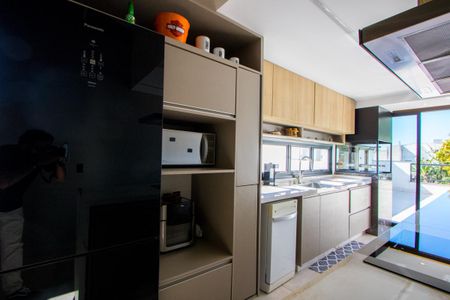 Apartamento à venda com 180m², 3 quartos e 2 vagas Apartamento à venda com 180m², 3 quartos e 2 vagasCozinha