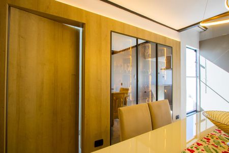 Apartamento à venda com 180m², 3 quartos e 2 vagas Apartamento à venda com 180m², 3 quartos e 2 vagasCozinha