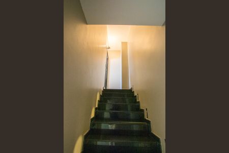 Escadas de apartamento à venda com 3 quartos, 180m² em Vila Assunção, Santo André
