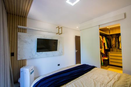 Apartamento à venda com 180m², 3 quartos e 2 vagas Apartamento à venda com 180m², 3 quartos e 2 vagasQuarto 1 - Suíte