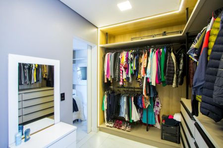 Apartamento à venda com 180m², 3 quartos e 2 vagas Apartamento à venda com 180m², 3 quartos e 2 vagasQuarto 2