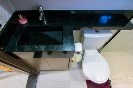 Apartamento à venda com 180m², 3 quartos e 2 vagas Apartamento à venda com 180m², 3 quartos e 2 vagasBanheiro do quarto 1