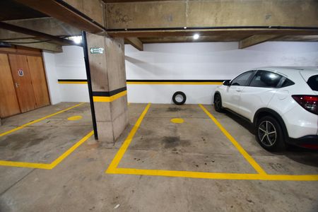 Garagem de apartamento para alugar com 1 quarto, 62m² em Bosque, Campinas