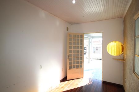 Sala de casa para alugar com 2 quartos, 70m² em Santa Rosa de Lima, Porto Alegre