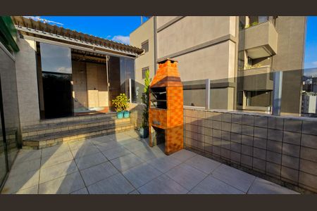 Apartamento à venda com 120m², 2 quartos e 1 vaga