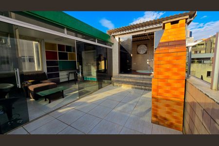 Apartamento à venda com 120m², 2 quartos e 1 vaga