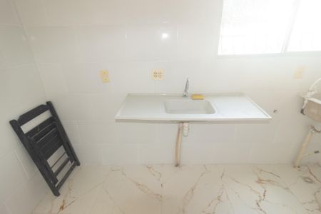 Cozinha e Área de Serviço de apartamento para alugar com 1 quarto, 50m² em Santa Cruz, Rio de Janeiro