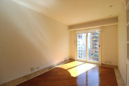 Apartamento à venda com 45m², 1 quarto e 1 vagaSala