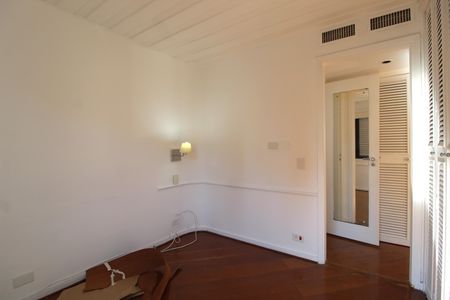 Apartamento à venda com 45m², 1 quarto e 1 vagaQuarto